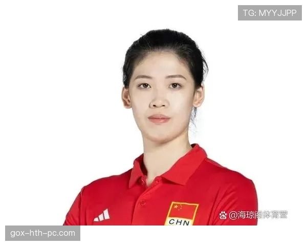 李盈莹随手拎的包，我一年的外卖费都不够